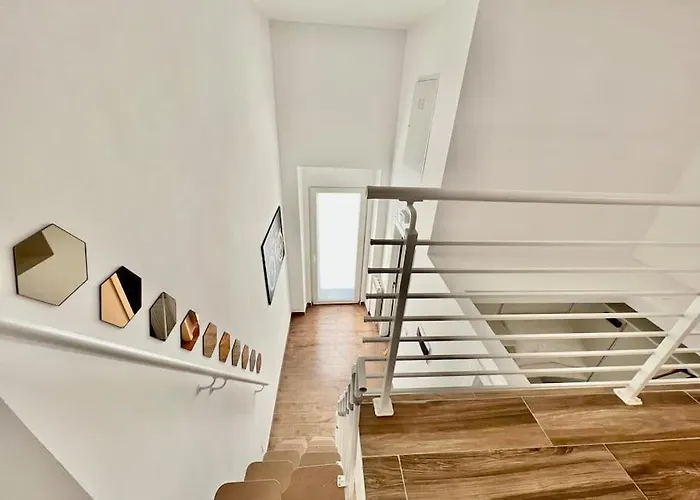 Pregevole Loft Con Soppalco